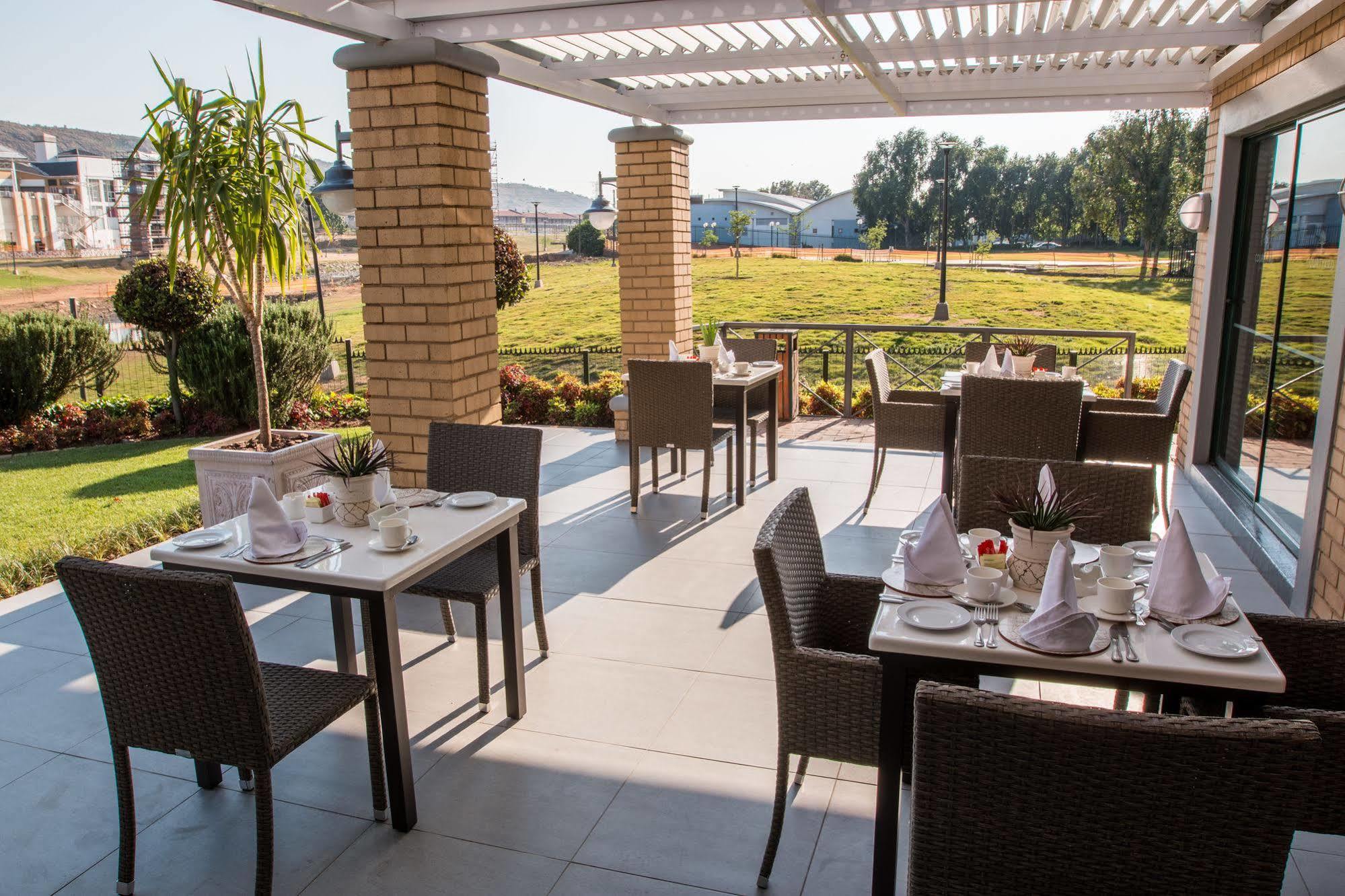 City Lodge Hotel Eastgate Йоганнесбурґ Екстер'єр фото